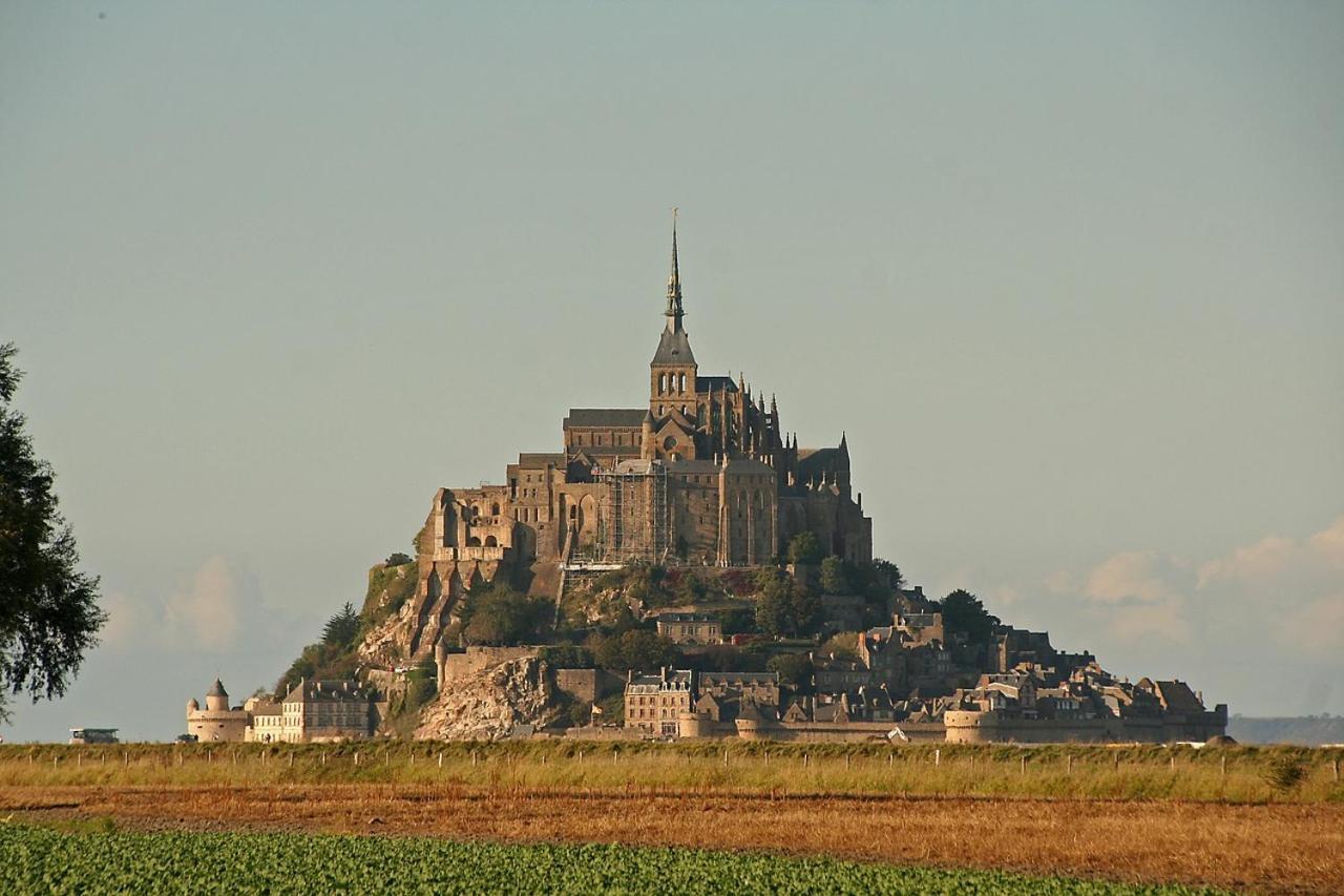 Gite A 1,9 Km Du Mont St Michel Beauvoir  Exterior foto